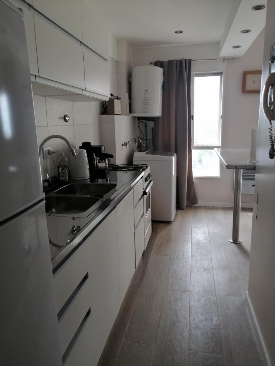 בואנוס איירס Petit Apartment En Avenida Belgrano מראה חיצוני תמונה