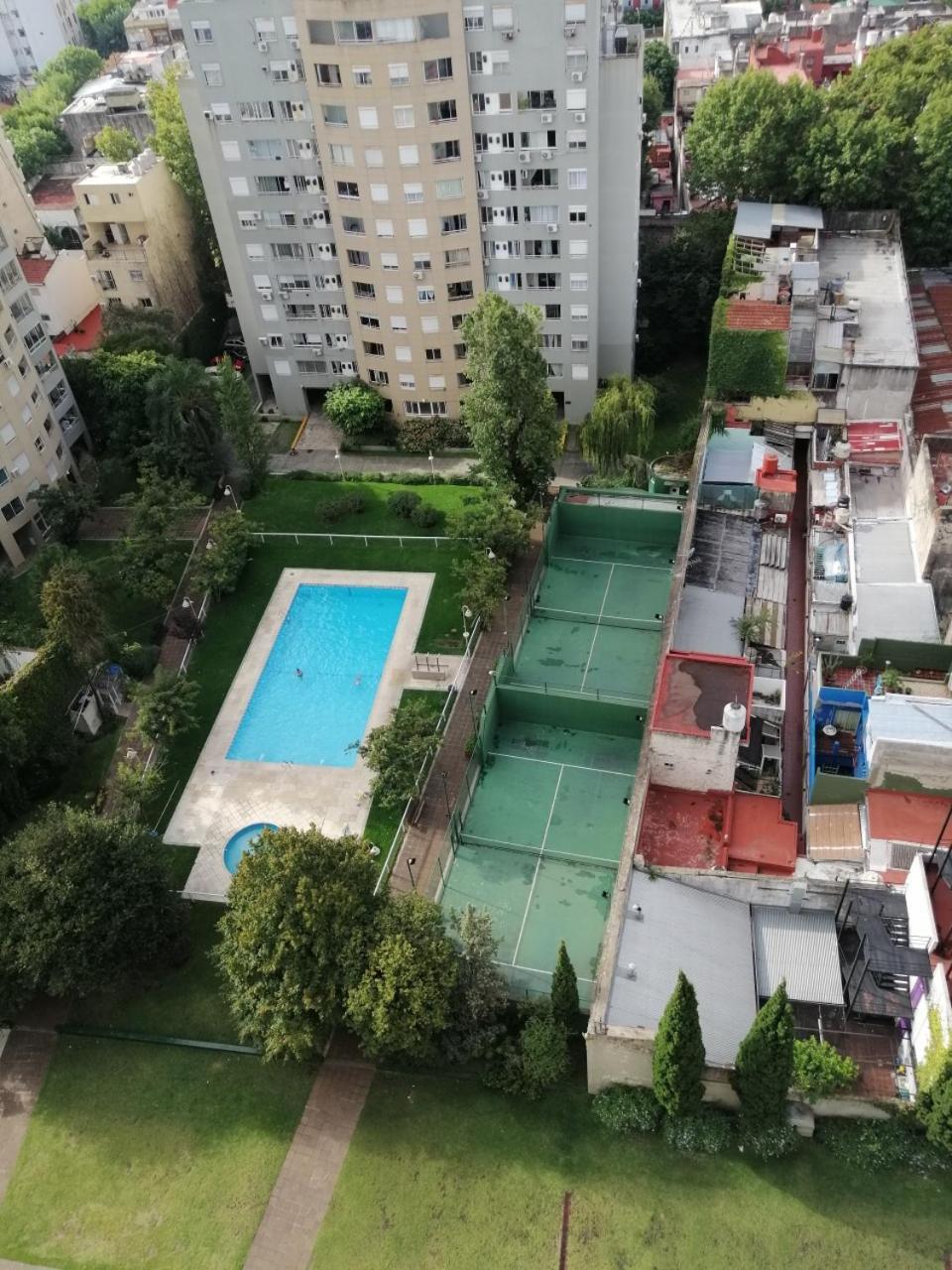 בואנוס איירס Petit Apartment En Avenida Belgrano מראה חיצוני תמונה